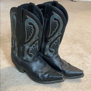 Women’s Laredo cowgirl boots. Used.